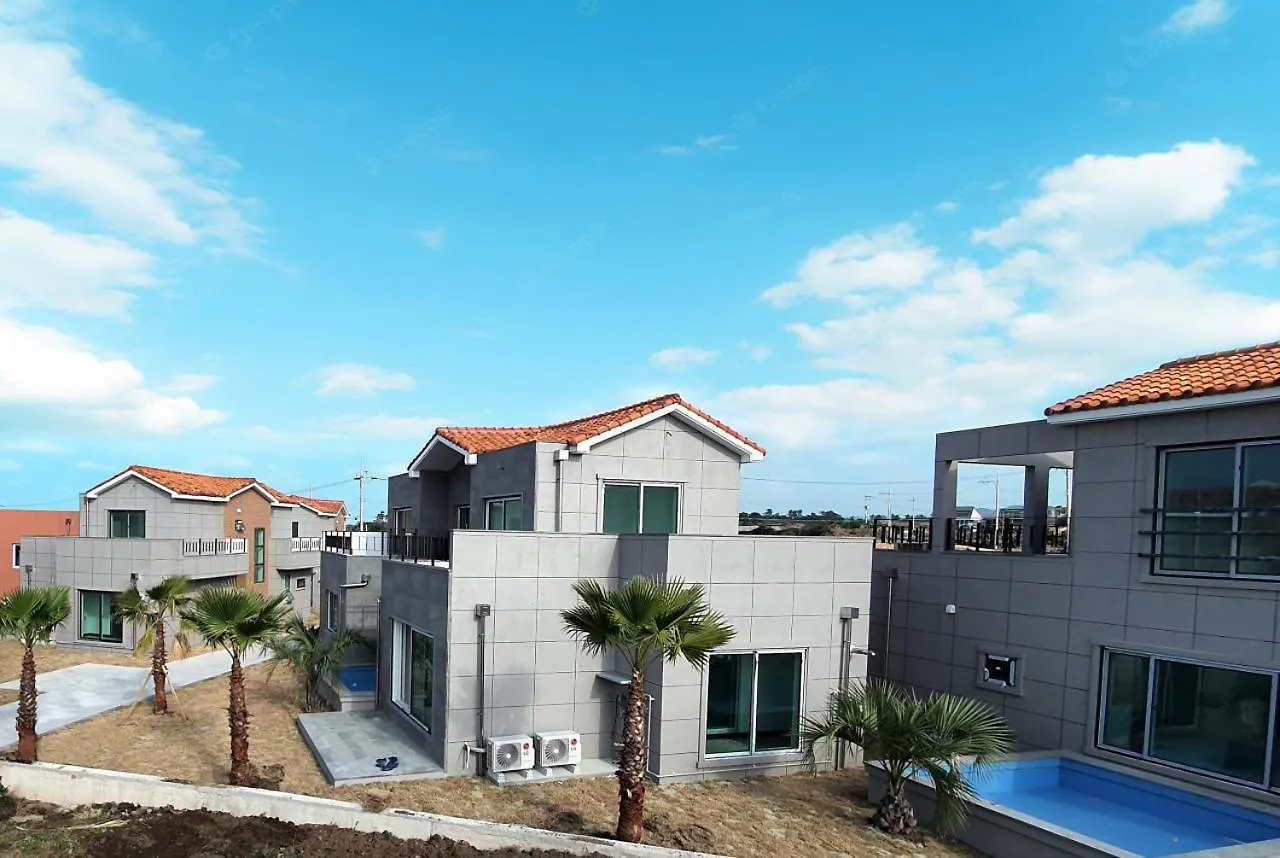 Holiday home Wonderpool Pension Jeju